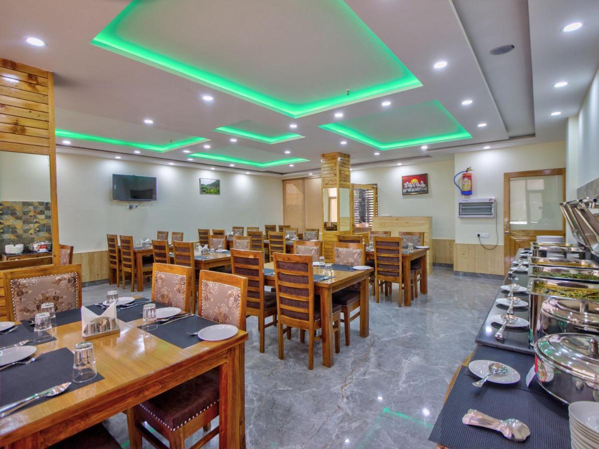 Swastik Grand Manali Hotel Exterior photo