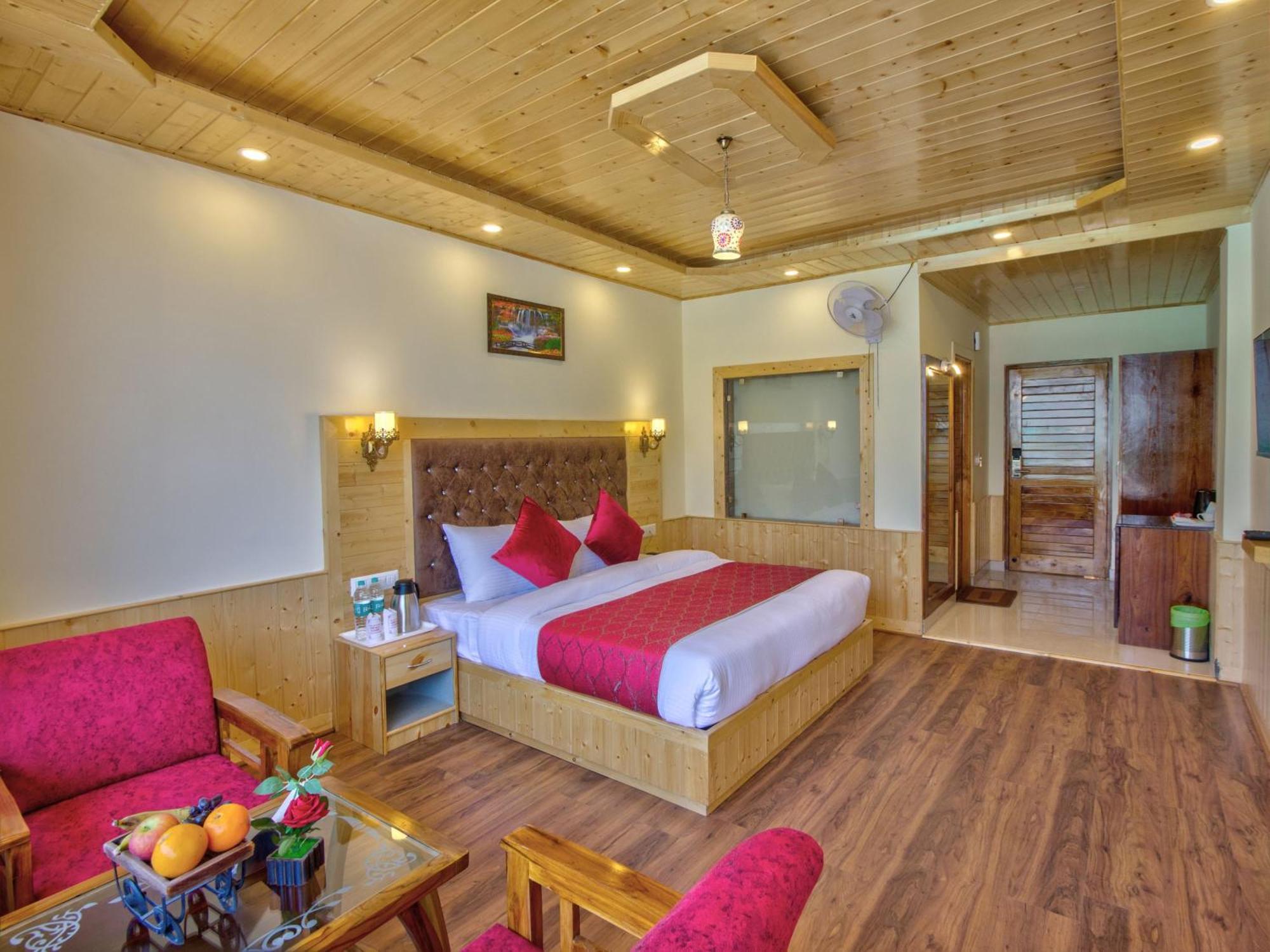 Swastik Grand Manali Hotel Exterior photo